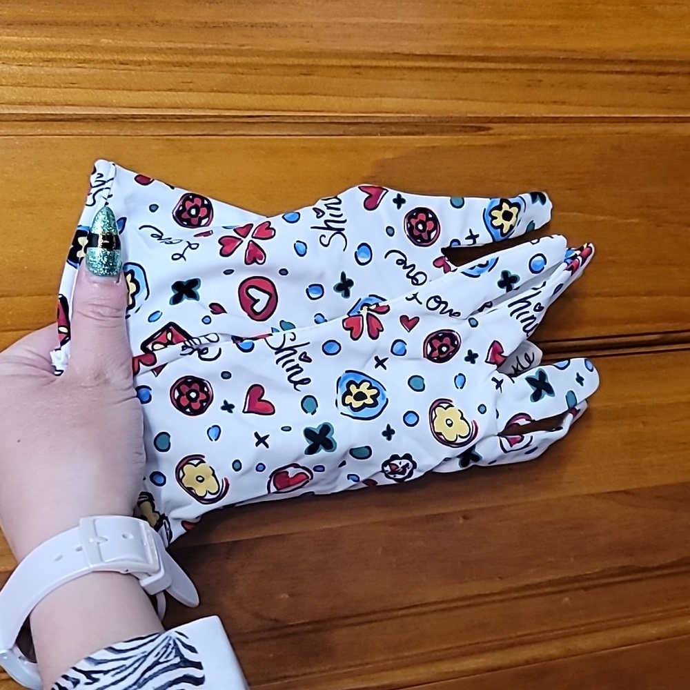 Brighton Gloves with Drawstring Bag